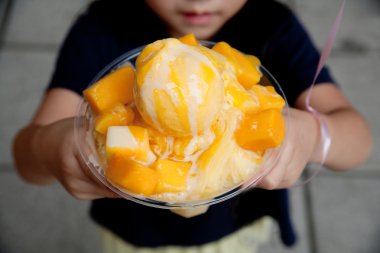 Mango Ice