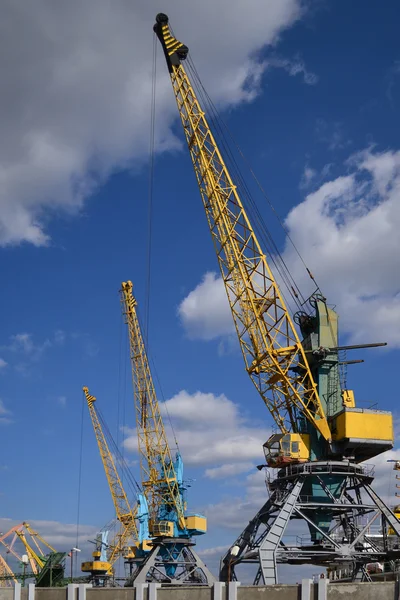 Wharf crane — Stock Photo, Image