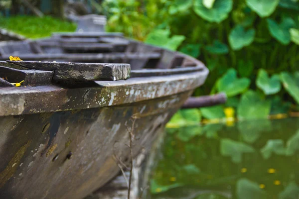 stock image Boat on the lake