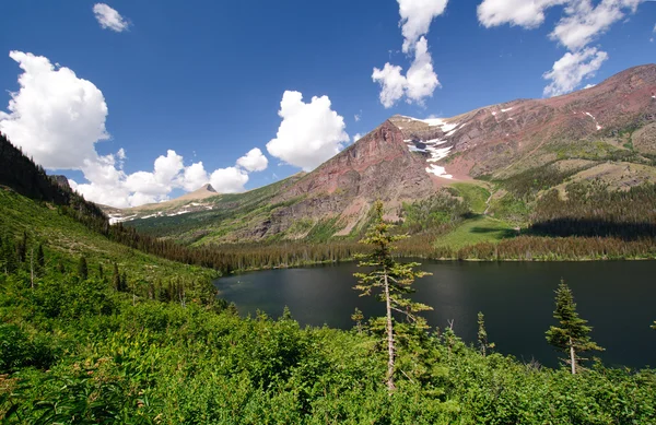 Altas Montanhas do Parque Nacional Glaciar — Fotografia de Stock