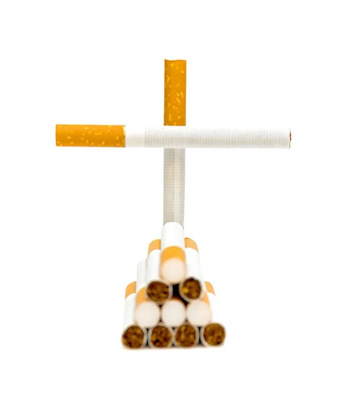 禁煙です。白い背景の上のタバコ. — ストック写真