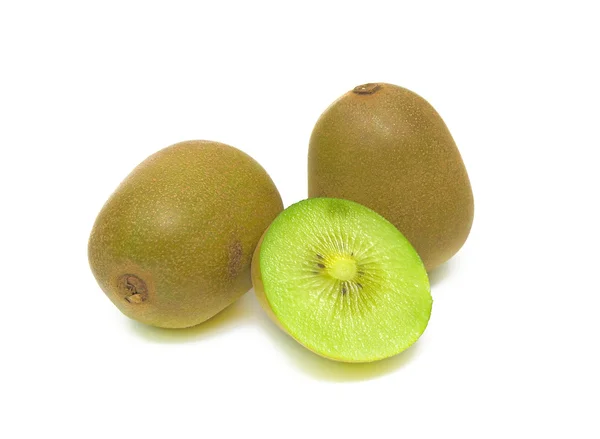 Zralé kiwi ovoce na bílém pozadí detail — Stock fotografie