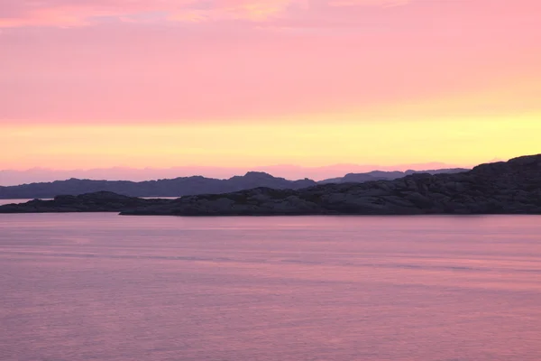 Naplemente kilátás a hajó Norvégia partján, a ki — Stock Fotó
