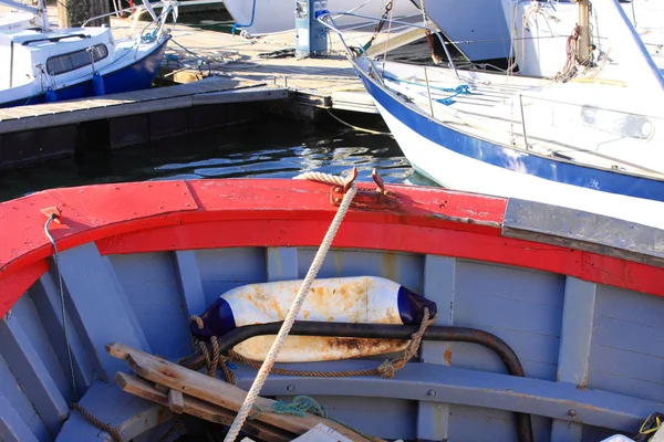 Détails d'un vieux bateau de pêche, un chalutier — Photo