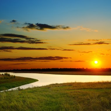 günbatımı Nehri üzerinde