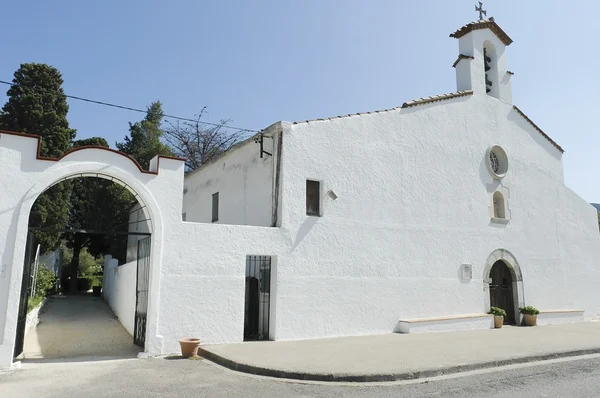 Witte hispanische kerk — Stockfoto