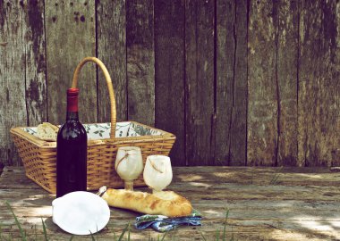 Rustic picnic for two. clipart