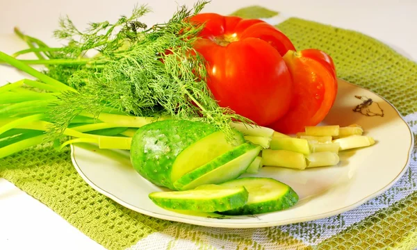 Salata için sebze.