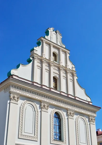 Teil des Gebäudes in der Altstadt von Minsk — Stockfoto