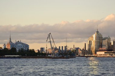 st.petersburg görünümü. akşam.