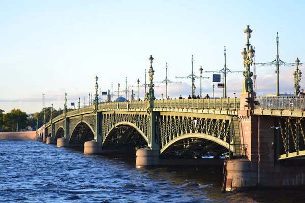 Trinity bridge in Sint-Petersburg — Stockfoto