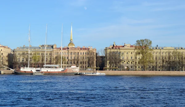 Saint-Pétersbourg, quai de l'Amirauté — Photo