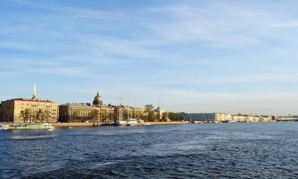 Vue sur la rivière Neva — Photo