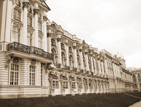 Catherine Palace. Tsarskoe Selo. Sepia. — Stock Photo, Image