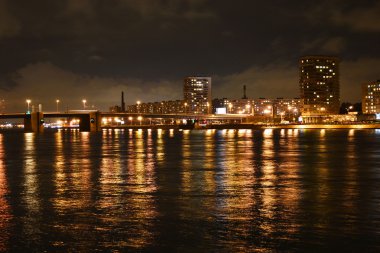volodarsky Bridge, st petersburg gece görünümü