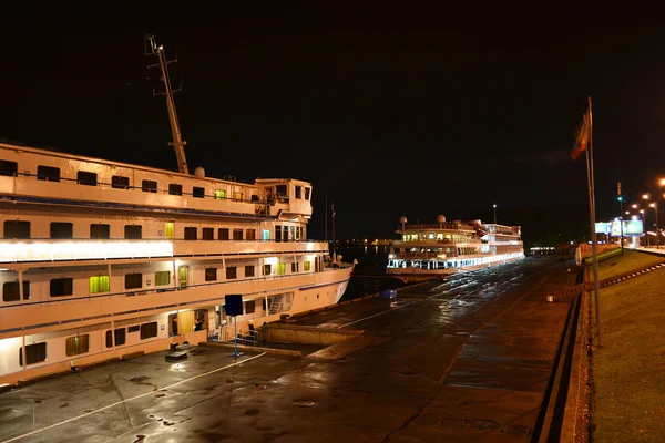Éjszakai kilátás hajó . — Stock Fotó