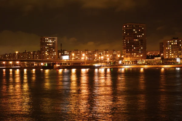 Nachtansicht der st petersburg — Stockfoto