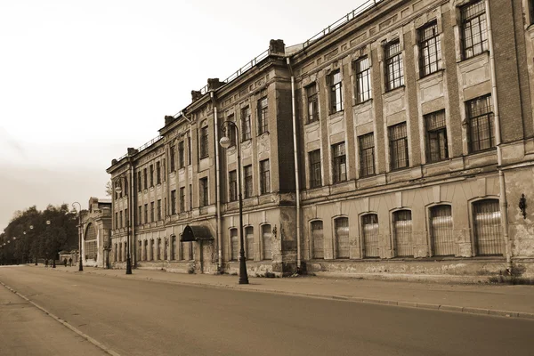 Uitzicht op de straat in kronstadt. Sepia. — Stockfoto