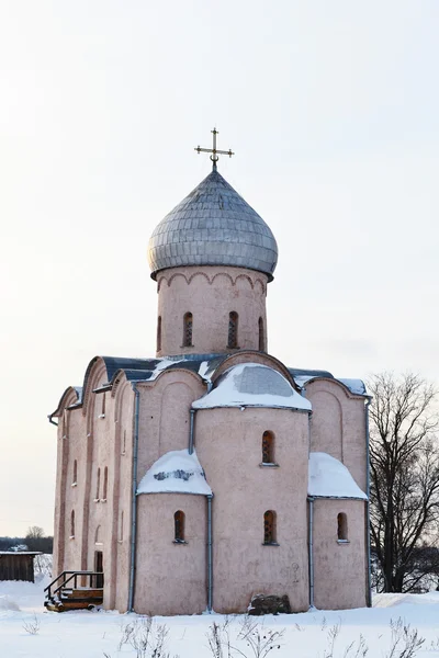 Gamla kyrkan i veliky novgorod. — ストック写真