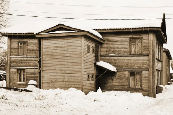 Eski Rus kır evi. sepya. — Stockfoto