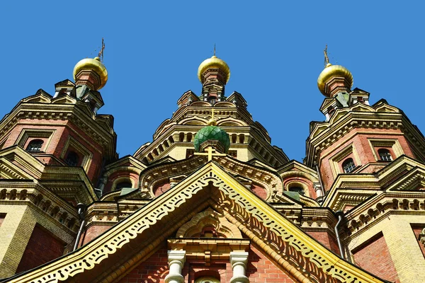 Kathedraal in peterhof, Rusland — Stockfoto