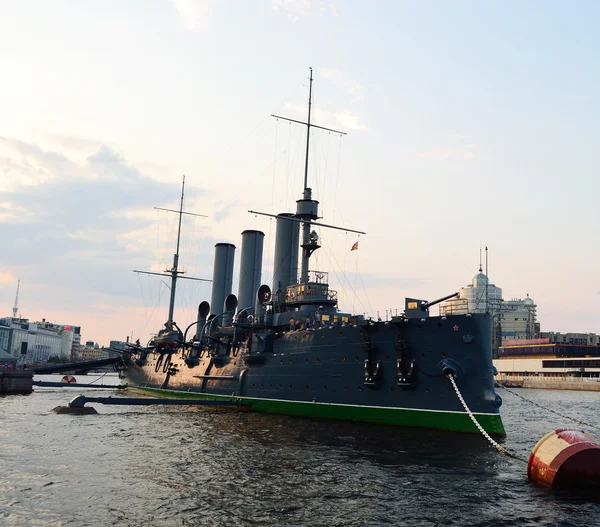 Krążownik Aurora Muzeum w Sankt Petersburgu. Wieczorem — Zdjęcie stockowe