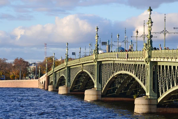 Γέφυρα της Αγίας Τριάδας στην Αγία Πετρούπολη — Φωτογραφία Αρχείου