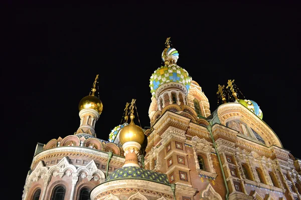 Православная церковь "Спас на Крови" ночью, Санкт-Петербург — стоковое фото