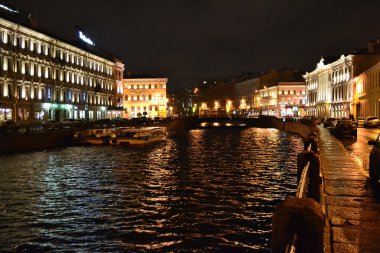 Geceleri Yusupov Nehri