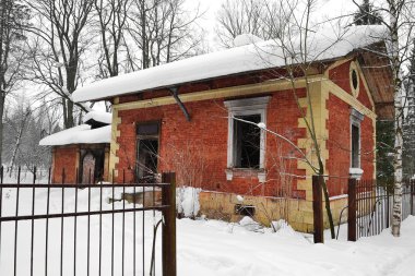 gatchina park ev terk edilmiş