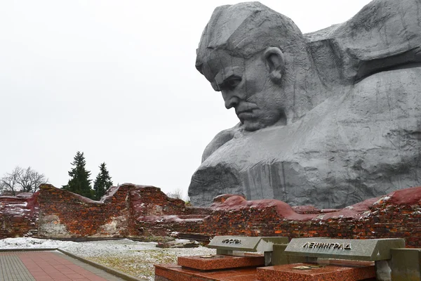 Памятник советским воинам в Брестской крепости — стоковое фото