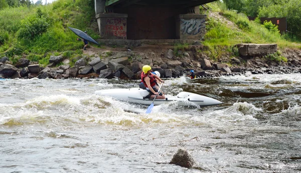 Kayaker sur la rivière Vuoksi — Photo