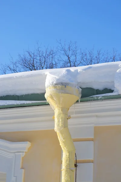 Downspout at winter — Stock Photo, Image