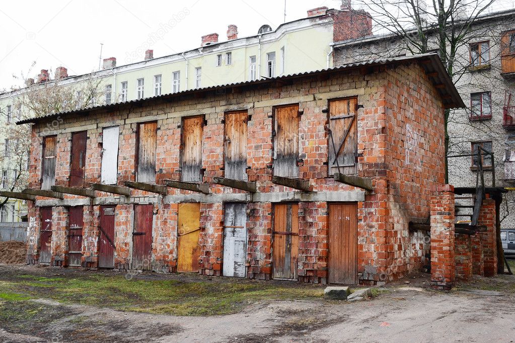 The old dilapidated building in the historic part of Vitebsk