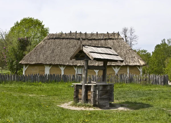 Casa de aldeia na Ucrânia — Fotografia de Stock