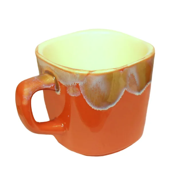 Taza de café de cerámica naranja y té aislados sobre fondo blanco —  Fotos de Stock