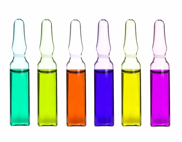Coleção colorida ampolas médicas isoladas em fundo branco — Fotografia de Stock