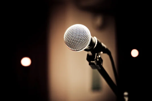 Microfone em estúdio — Fotografia de Stock