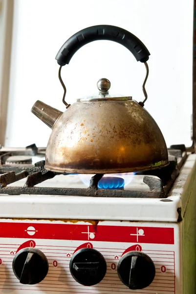 Старий чайник — стокове фото