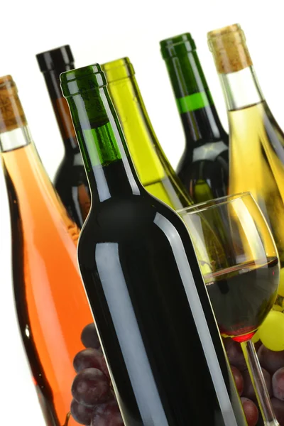 Složení láhve vína z jiného druhu — Stock fotografie
