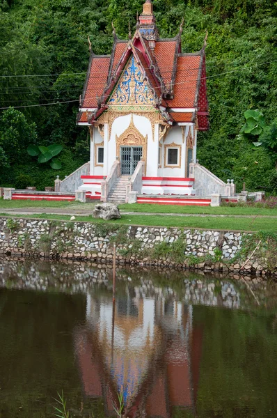 Hermoso templo tailandés — Foto de Stock