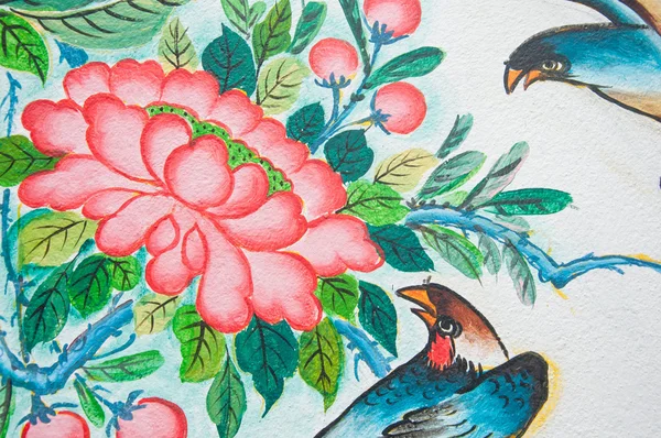 中国鸟类在中国寺庙墙上绘画 — 图库照片
