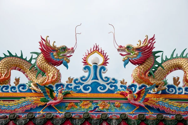 中国风格的龙雕像 — 图库照片