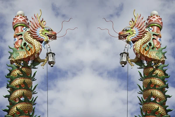 Kinesisk stil drake staty — Stockfoto