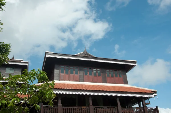 Тайский дом в мусульманском стиле — стоковое фото
