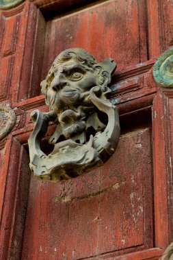 Doorknocker