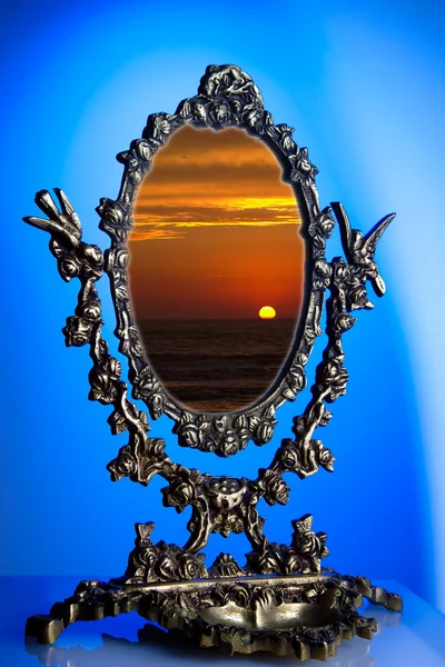 Vecchio specchio — Foto Stock