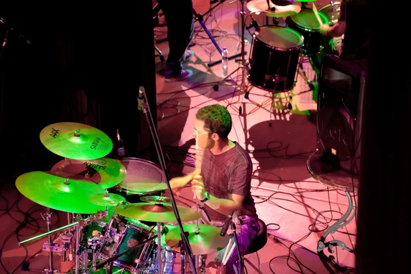 Concert van de groep van indie pop, champagne op apr 24, 2009 — Stockfoto
