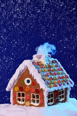 Homemade gingerbread house clipart