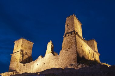 Diosgyor fort by night clipart